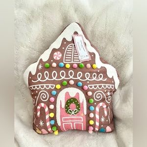 Cupcakes and Cashmere GINGERBREAD Pillow